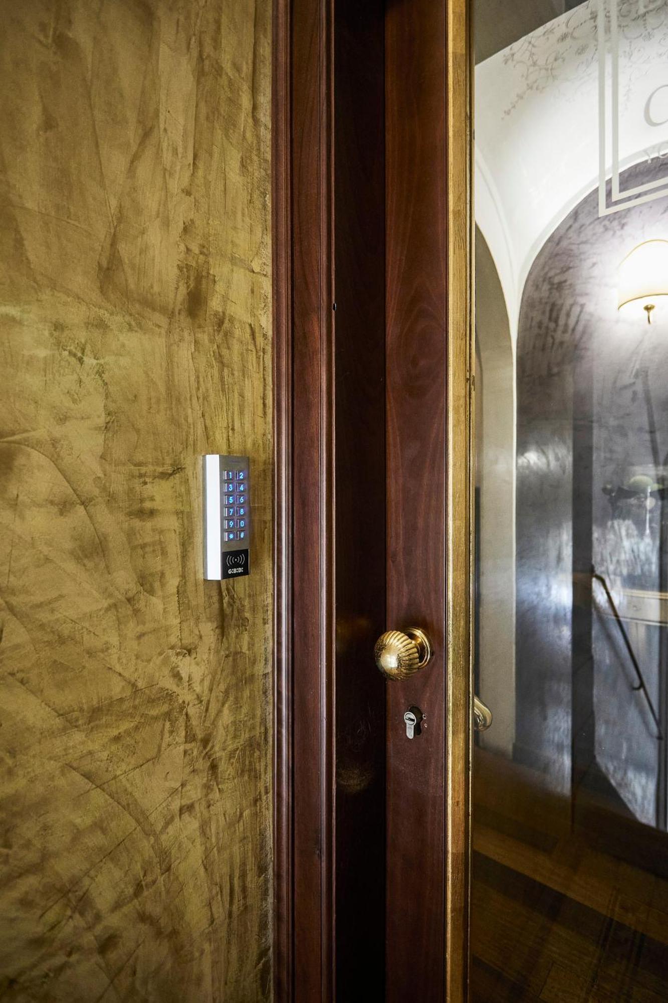Le Stanze Di Caterina Bed & Breakfast Florence Exterior photo